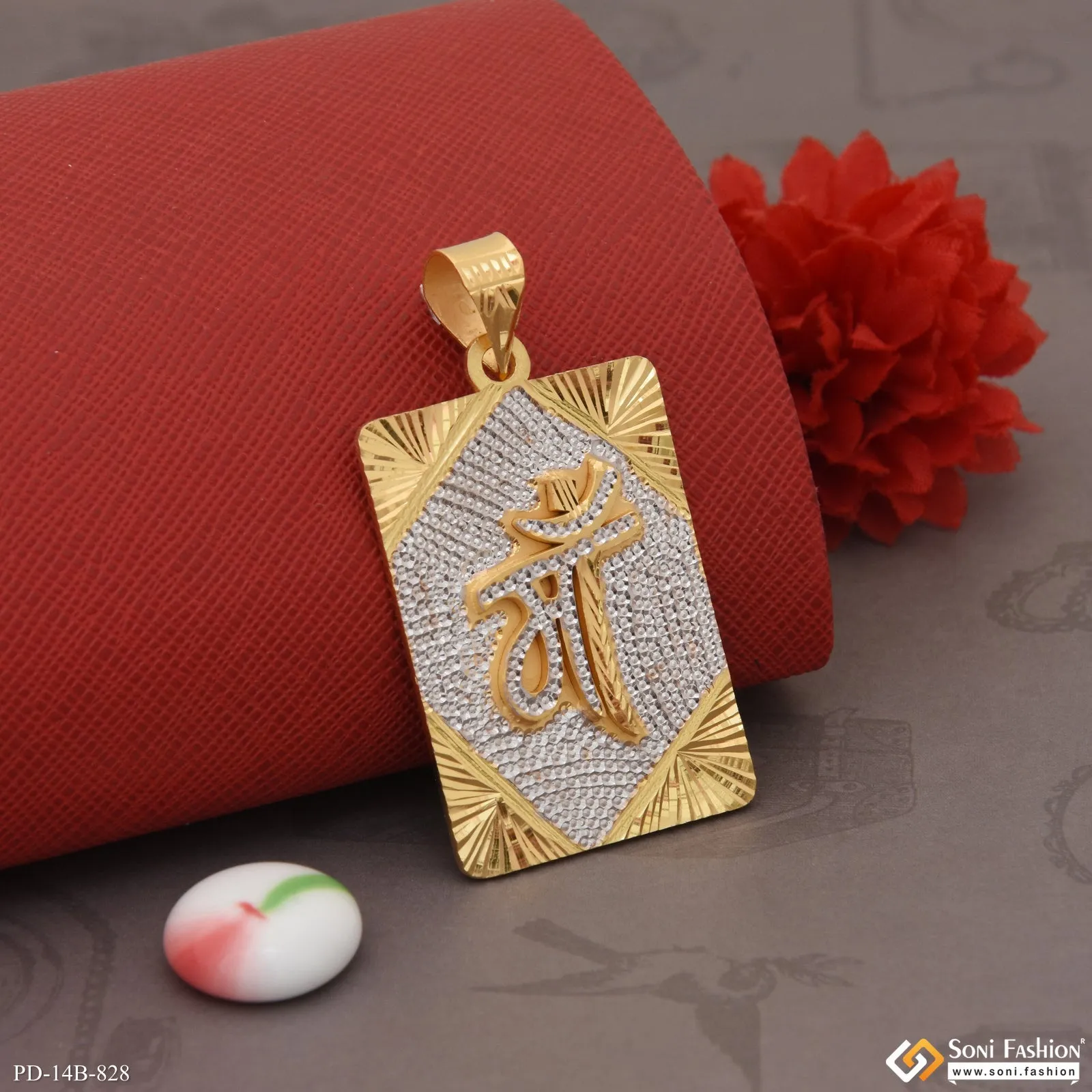 Maa Sophisticated Design Gold Plated Pendant for Men - Style B828