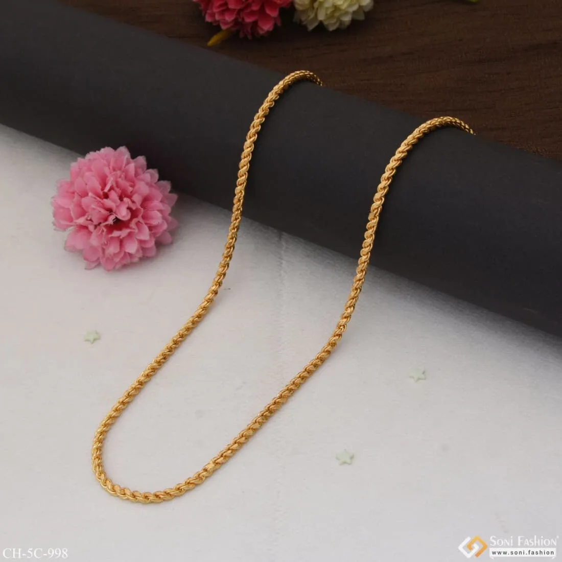 Sophisticated Design Finely Detailed Design Gold Plated Chain For Men - Style C998