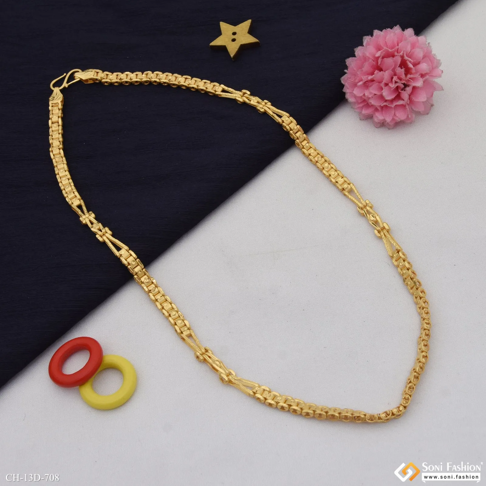 Sophisticated Design Gold Plated Box Chain for Men - Style D708